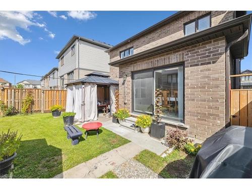 107 Pagebrook Crescent, Stoney Creek, ON - Outdoor