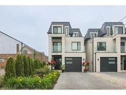 105 Tenth Street  Toronto, ON M8V 3E9