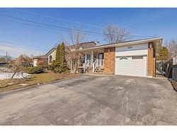 490 Queen Victoria Drive  Hamilton, ON L8W 1G9