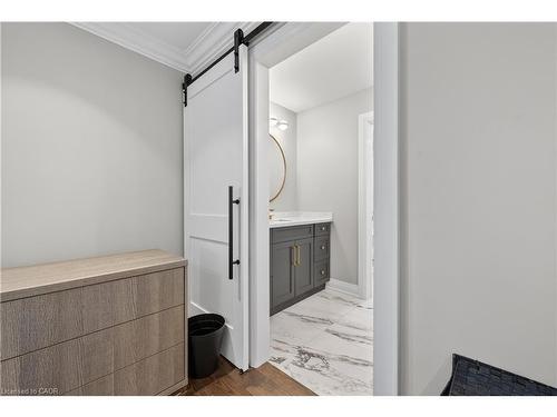 18 David Avenue, Hamilton, ON - Indoor