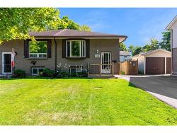 110 Graystone Crescent  Welland, ON L3C 6G7