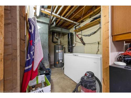 110 Graystone Crescent, Welland, ON - Indoor Photo Showing Laundry Room