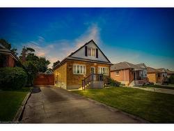 662 Upper Sherman Avenue  Hamilton, ON L8V 3M5