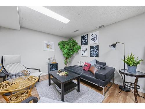 5-104 Frances Avenue, Stoney Creek, ON - Indoor Photo Showing Other Room