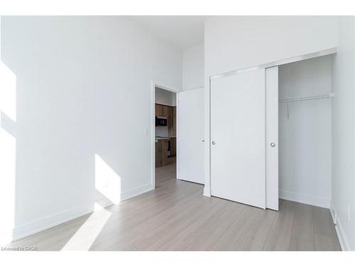 304-25 Wellington Street S, Kitchener, ON - Indoor Photo Showing Other Room