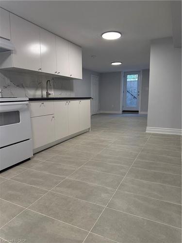 Basement-2034 Waycross Crescent, Mississauga, ON - Indoor Photo Showing Kitchen