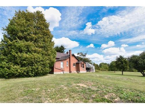 8125 Dickenson Road E, Mount Hope, ON - Outdoor