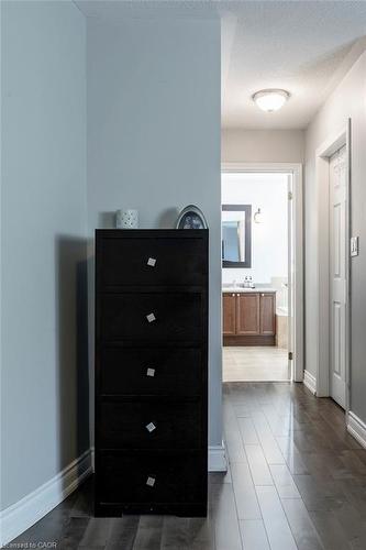 15 Buttercup Crescent, Waterdown, ON - Indoor Photo Showing Other Room