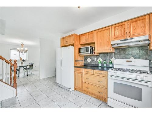 9 Valanna Court, Hamilton, ON - Indoor Photo Showing Kitchen