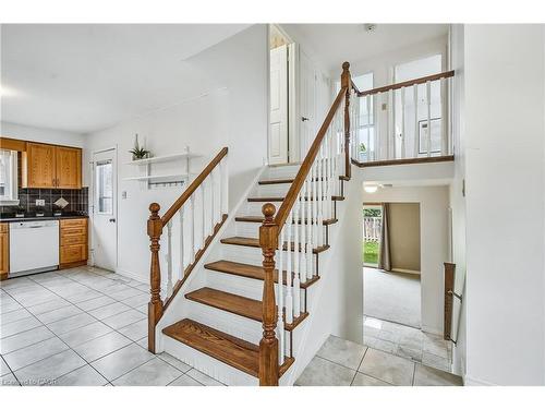 9 Valanna Court, Hamilton, ON - Indoor Photo Showing Other Room