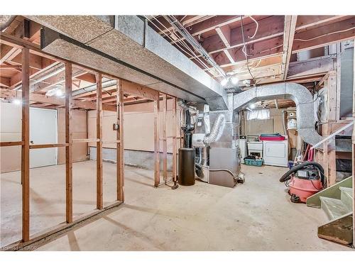 9 Valanna Court, Hamilton, ON - Indoor Photo Showing Basement