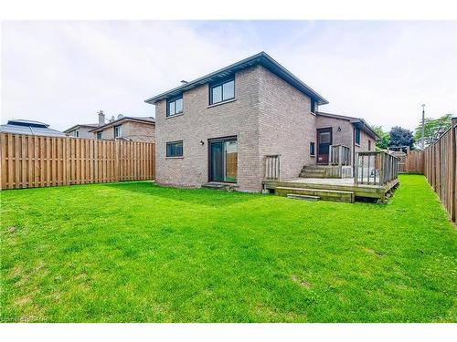 9 Valanna Court, Hamilton, ON - Outdoor