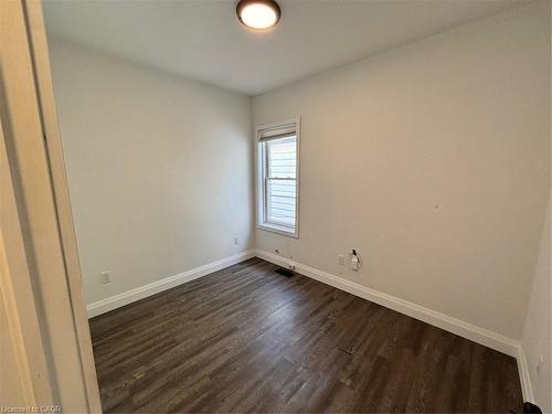 96 London Street N, Hamilton, ON - Indoor Photo Showing Other Room