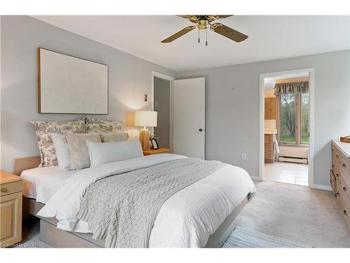 15633 Kennedy Road, Caledon, ON - Indoor Photo Showing Bedroom