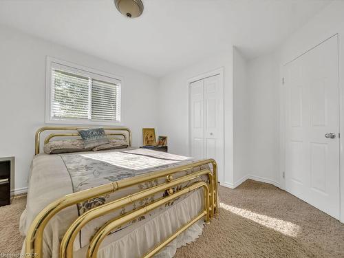 538 Alberta Avenue, Woodstock, ON - Indoor Photo Showing Bedroom