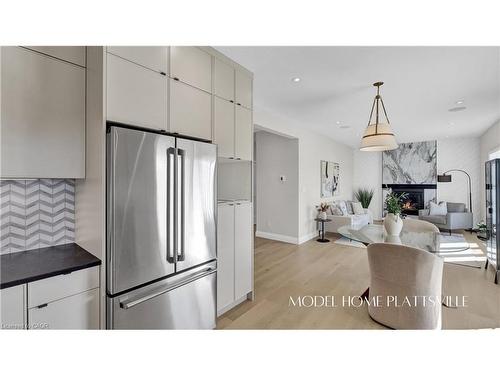 10 Hilborn Street, Plattsville, ON - Indoor Photo Showing Other Room