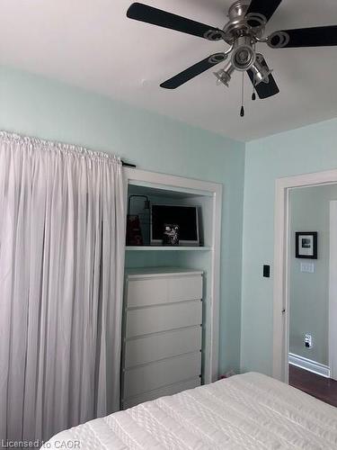 84 Barons Avenue N, Hamilton, ON - Indoor Photo Showing Bedroom