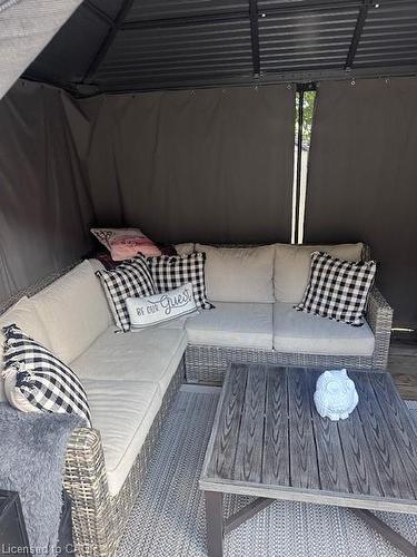 84 Barons Avenue N, Hamilton, ON - Indoor Photo Showing Bedroom