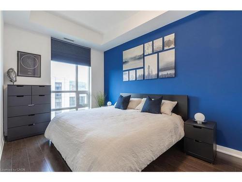 1010-85 Robinson Street, Hamilton, ON - Indoor Photo Showing Bedroom