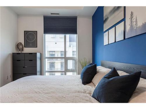 1010-85 Robinson Street, Hamilton, ON - Indoor Photo Showing Bedroom