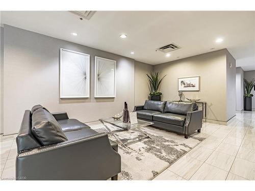 1010-85 Robinson Street, Hamilton, ON - Indoor