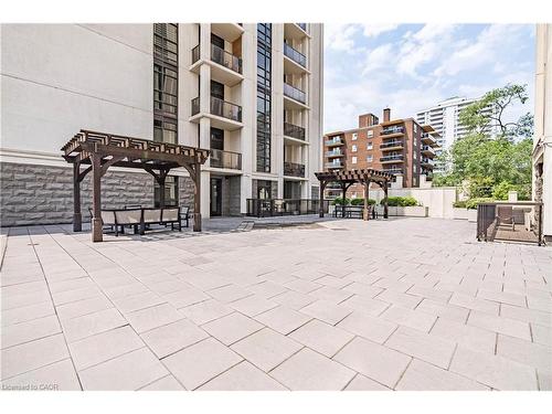 1010-85 Robinson Street, Hamilton, ON - Outdoor