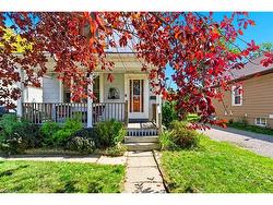 157 East 5th Street  Hamilton, ON L9A 2Z7