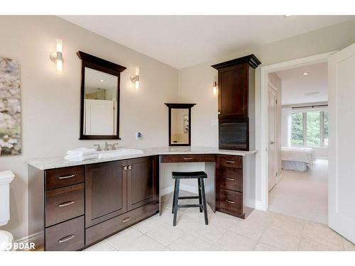 6365 Breckenridge Place, Burlington, ON - Indoor Photo Showing Bathroom