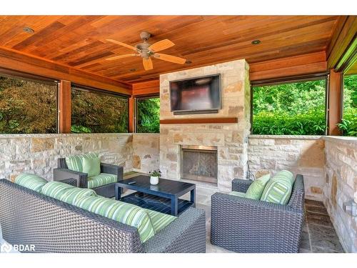 6365 Breckenridge Place, Burlington, ON - Outdoor With Deck Patio Veranda With Exterior