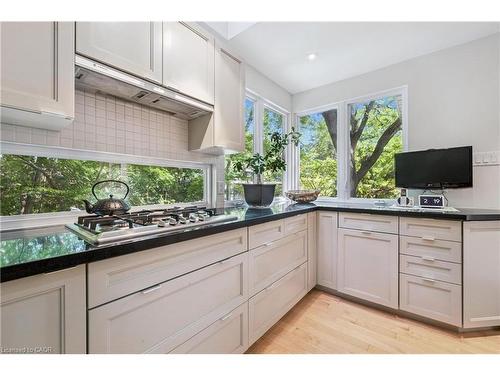 348 Browning Place, Waterloo, ON - Indoor Photo Showing Kitchen