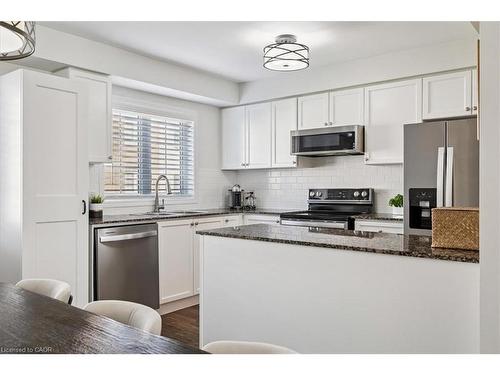 69-470 Beach Boulevard, Hamilton, ON - Indoor Photo Showing Kitchen With Upgraded Kitchen