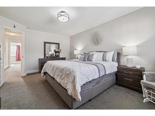 69-470 Beach Boulevard, Hamilton, ON - Indoor Photo Showing Bedroom