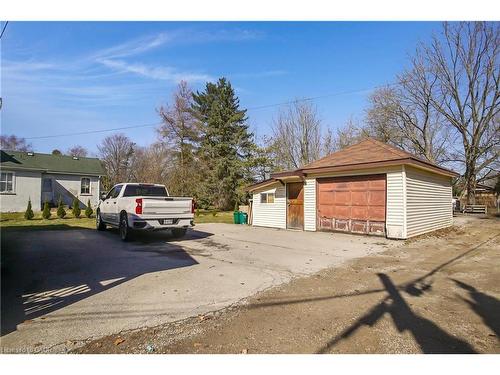 17 Shaw Avenue W, Cambridge, ON 