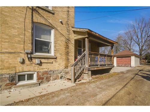 17 Shaw Avenue W, Cambridge, ON 