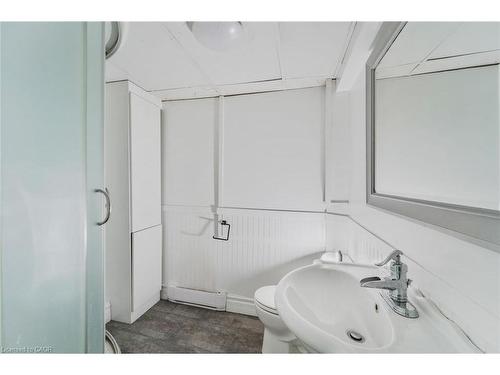 532 James Street, Brock, ON - Indoor Photo Showing Bathroom