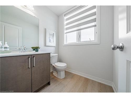 37-155 Equestrian Way, Cambridge, ON - Indoor Photo Showing Bathroom