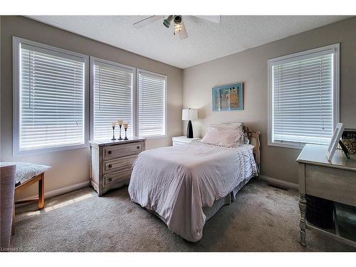 619 Porter Way, Milton, ON - Indoor Photo Showing Bedroom