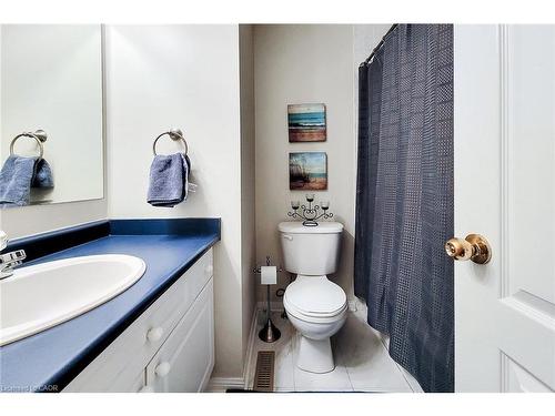 619 Porter Way, Milton, ON - Indoor Photo Showing Bathroom