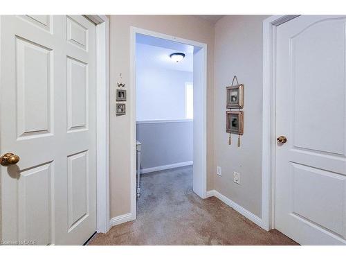 619 Porter Way, Milton, ON - Indoor Photo Showing Other Room