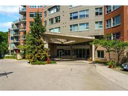 102-77 Governors Road  Dundas, ON L9H 7N8