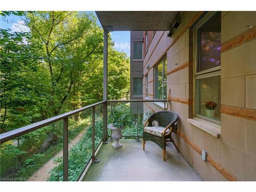 102-77 Governors Road, Dundas, ON - Outdoor With Balcony With Exterior