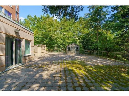 102-77 Governors Road, Dundas, ON - Outdoor