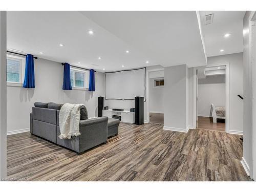 1034 Meredith Avenue, Mississauga, ON - Indoor