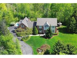 712 Robson Road  Waterdown, ON L8B 1H1