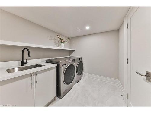 1310 Duncan Road, Morrison, ON - Indoor Photo Showing Laundry Room