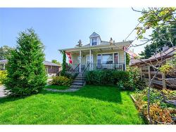 212 Troy Street  Mississauga, ON L5G 1S7