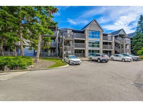 107-2020 Cleaver Avenue  Burlington, ON L7M 4C2