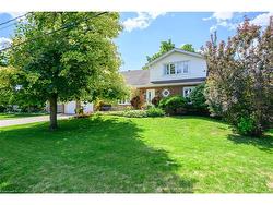 912 Boothman Avenue  Burlington, ON L7T 1P4