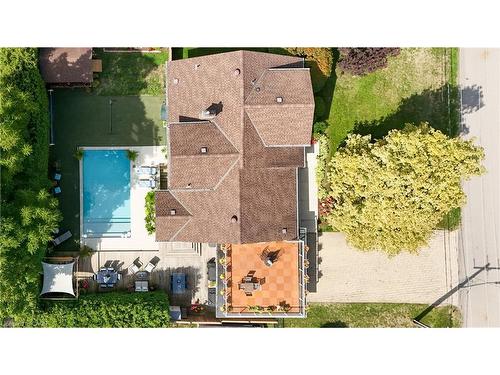 912 Boothman Avenue, Burlington, ON - Outdoor