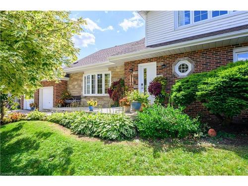 912 Boothman Avenue, Burlington, ON - Outdoor